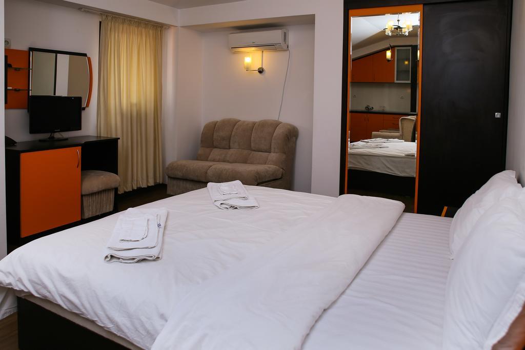 Семеен Хотел Златоград Room photo