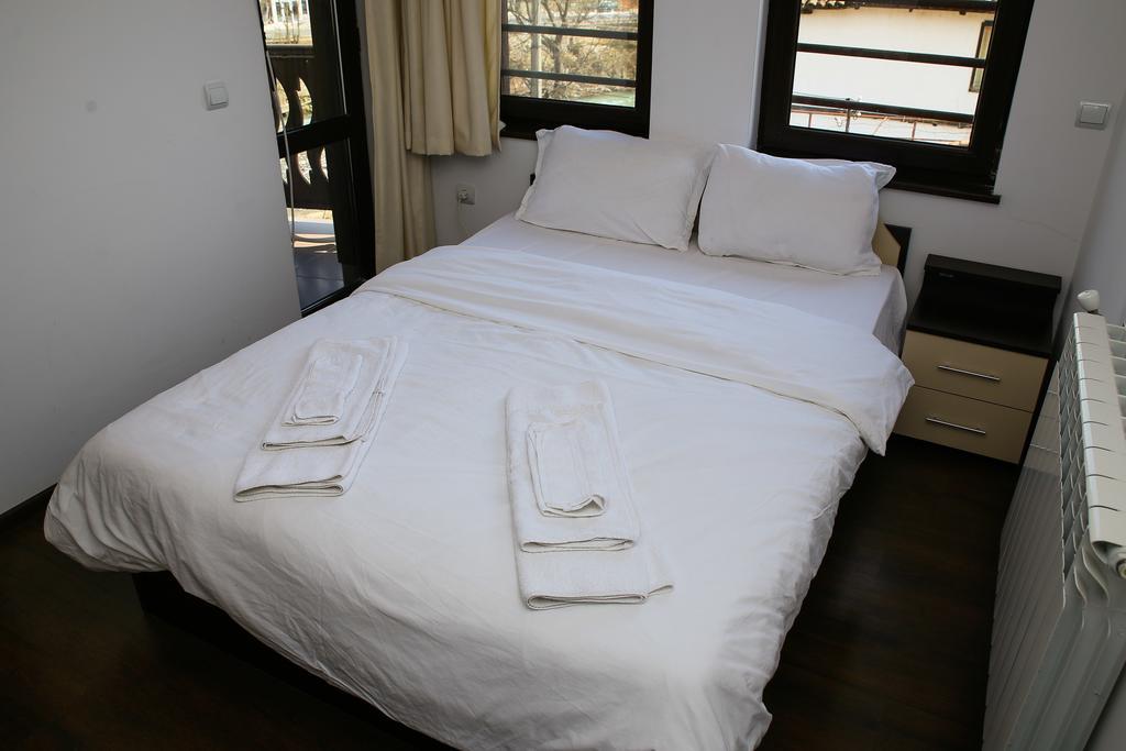 Семеен Хотел Златоград Room photo